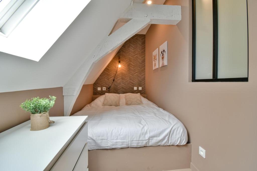 Residence Jean Hardy - Hyper Centre, Parking Gratuit, Wifi, Clim, Gare 瓦朗西纳 外观 照片