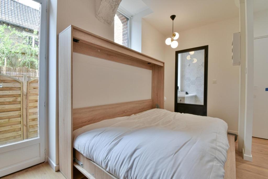 Residence Jean Hardy - Hyper Centre, Parking Gratuit, Wifi, Clim, Gare 瓦朗西纳 外观 照片