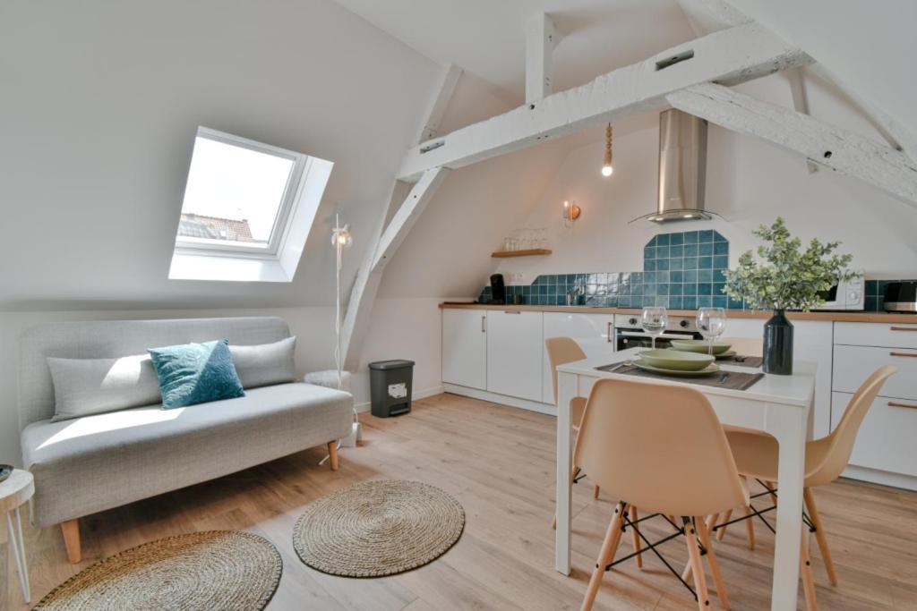 Residence Jean Hardy - Hyper Centre, Parking Gratuit, Wifi, Clim, Gare 瓦朗西纳 外观 照片